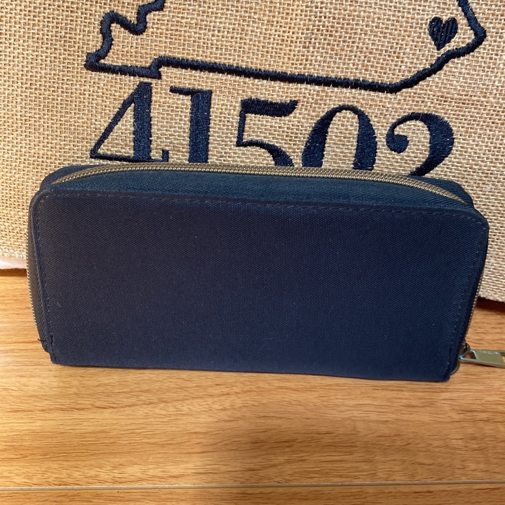 TRAVELON Wallet - Picture 3 of 3
